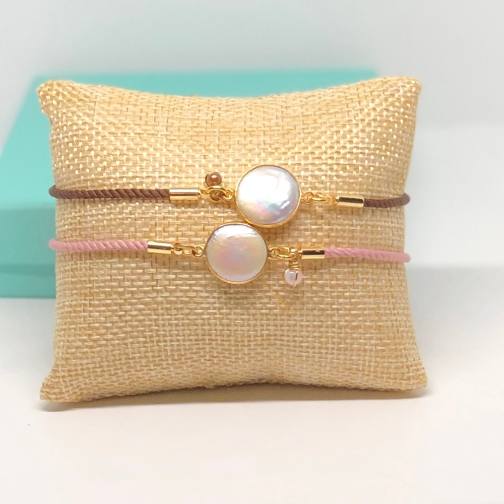 CLEARANCE Mother of Pearl Cord BLACK Bracelet - Picture 3 of 7